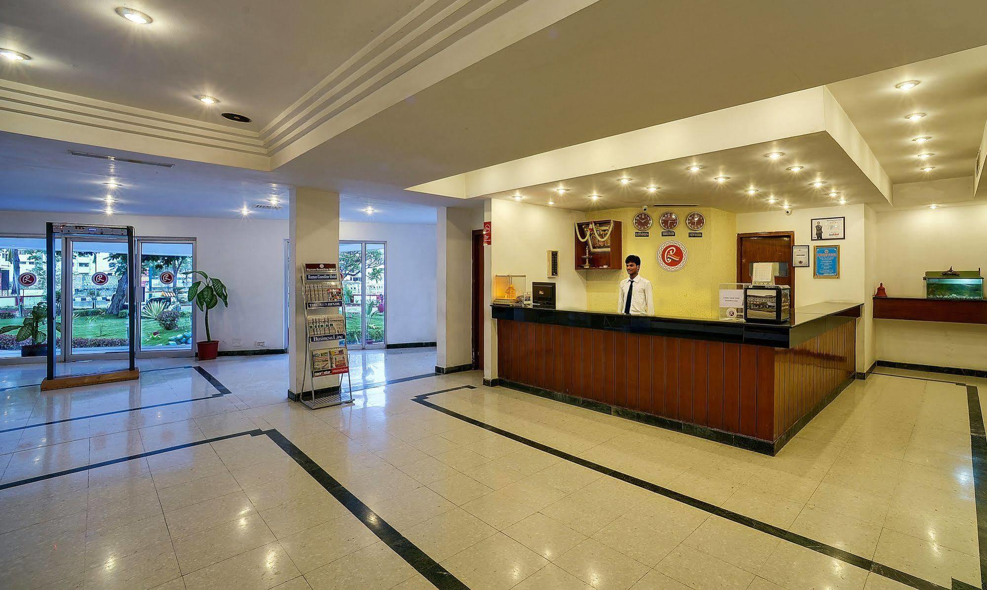 Hotel Ramee Guestline Tirupati Exterior foto